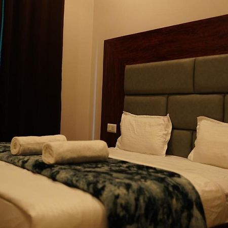 World Residences Srīnagar 外观 照片